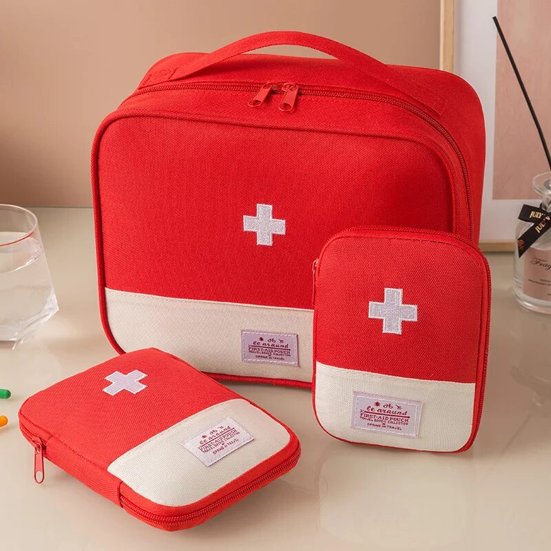 Portable Emergency First Aid K - First Aid Bag Kit 리뷰 및 가격
